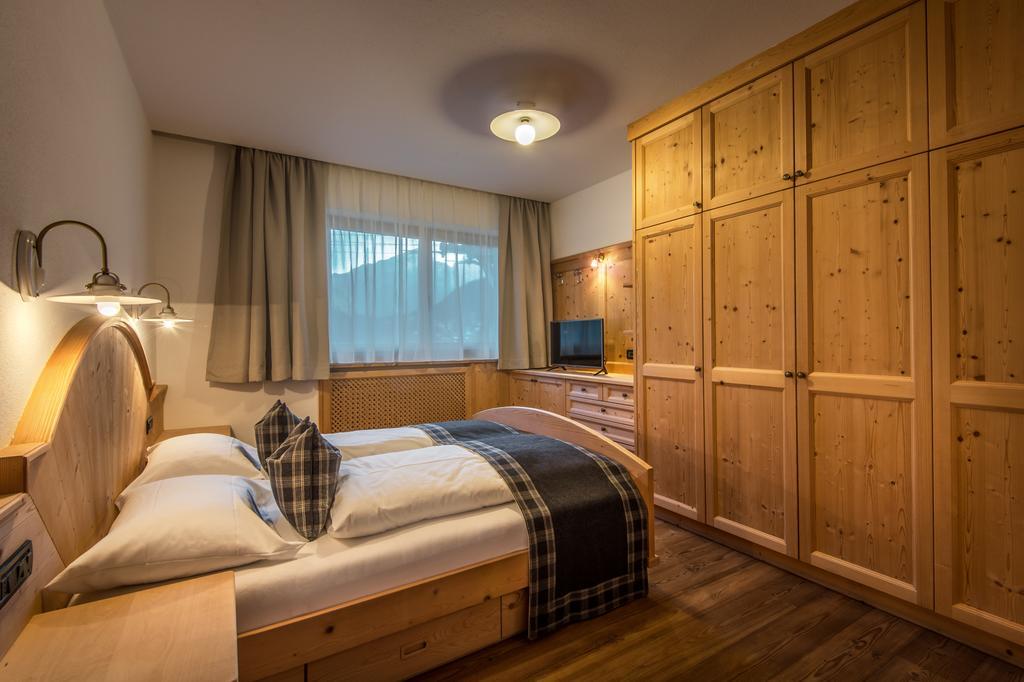 Chalet Prades Dolomiti Lodges 라 비야 객실 사진