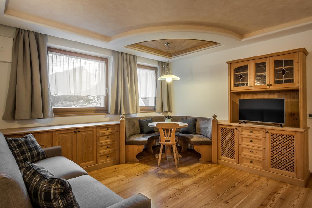 Chalet Prades Dolomiti Lodges 라 비야 객실 사진